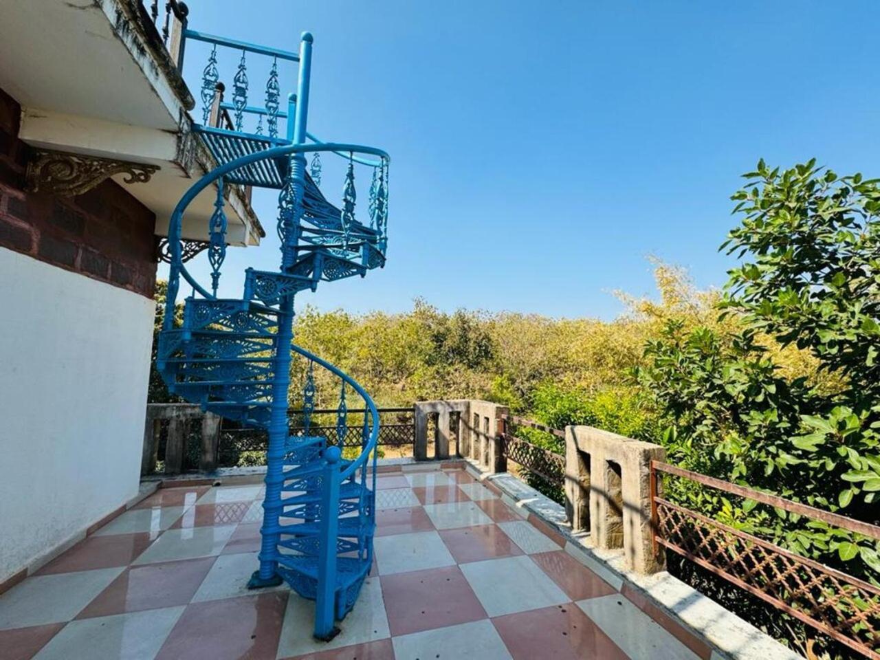 Gir Lions Paw Resort With Swimming Pool Sasan Gir Exteriör bild
